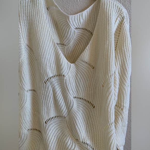 Bloomchic Plus Size Ivory Sweater NWT 🌴 - Picture 7 of 11